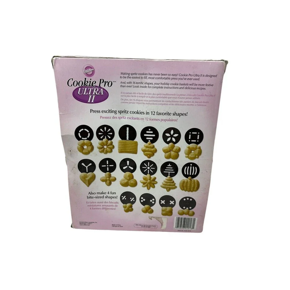 Wilton Cookie Press Cookie Pro Ultra II Spritz Gun Kit 16 Discs Soft Grip